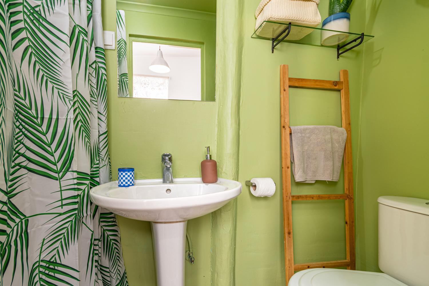 Spacious Apartment With Terrace At Graca Lisbon Bagian luar foto